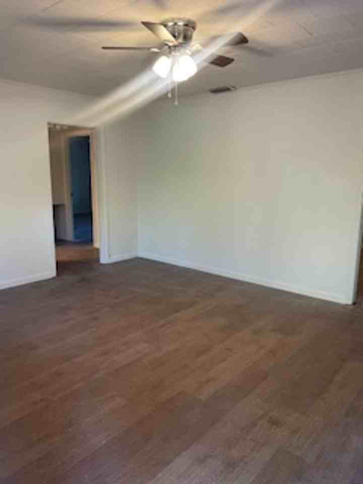 2053 Belle Vue Way - Photo 3 of 11