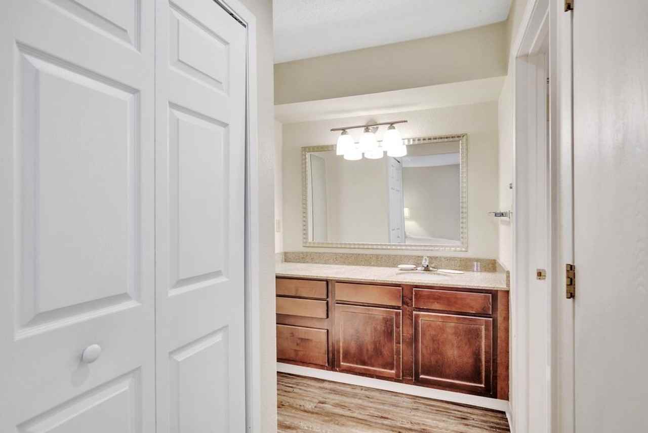 EPH 31 LLC - Photo 3 of 12