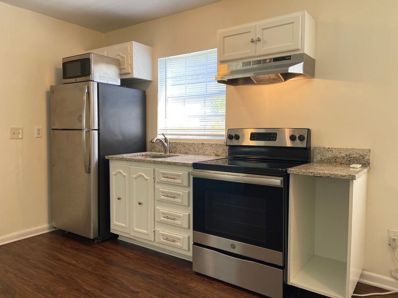 5258 Davisson Ave #A - Photo 4 of 13