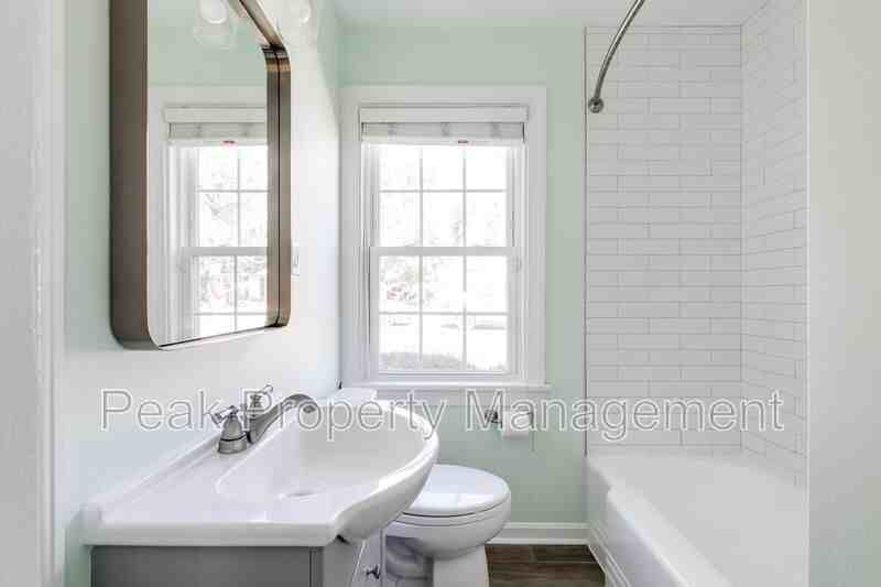 8505 Holly Hill Rd - Photo 7 of 24