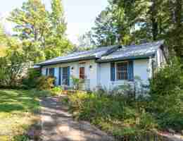 featured image of 882 Cherokee Rd