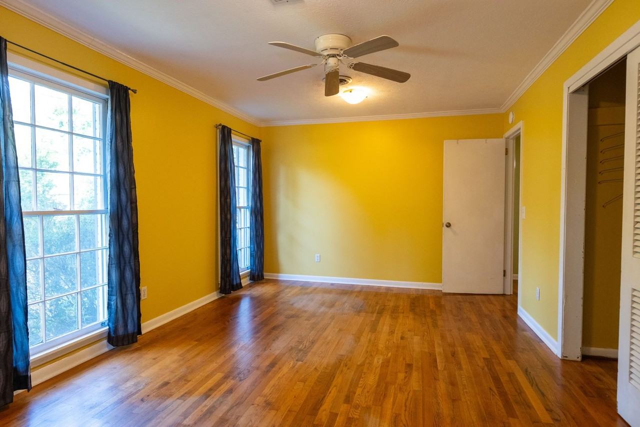 882 Cherokee Rd - Photo 3 of 16