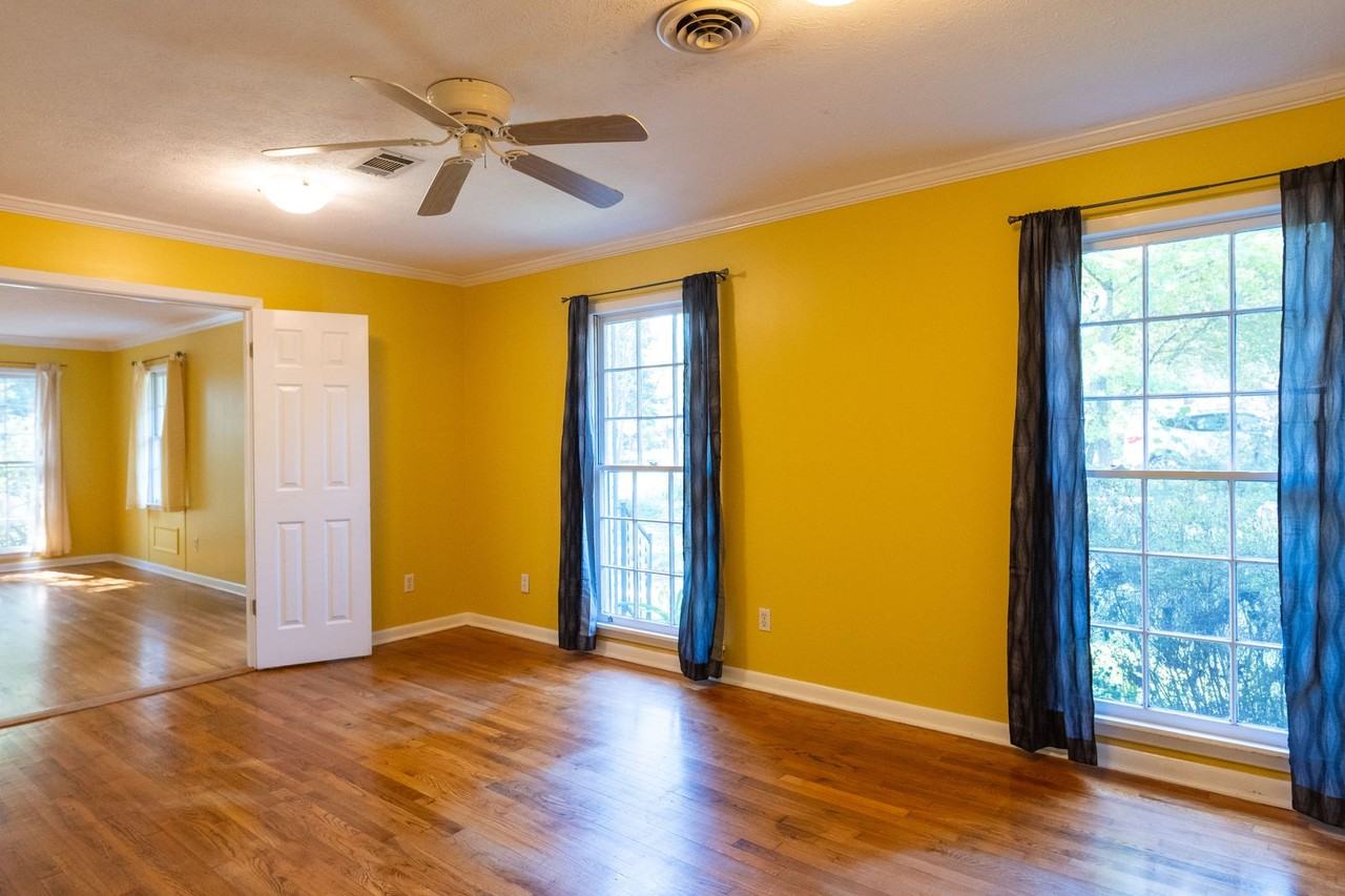 882 Cherokee Rd - Photo 4 of 16