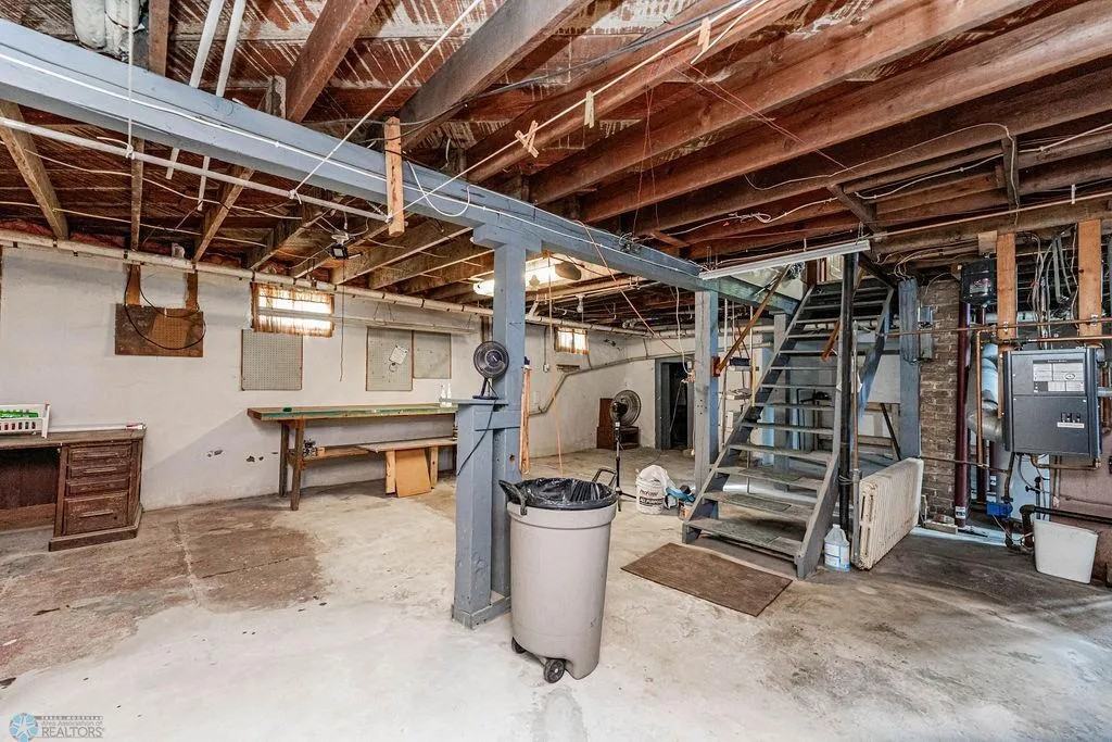 426 Cleveland Street - Photo 2 of 26