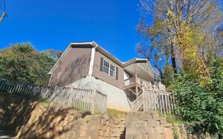 featured image of 36 Delaware Avenue