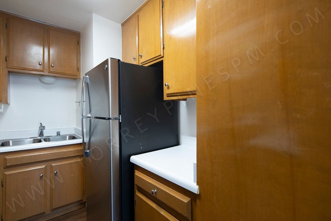 1656 Reed Ave - Photo 6 of 12
