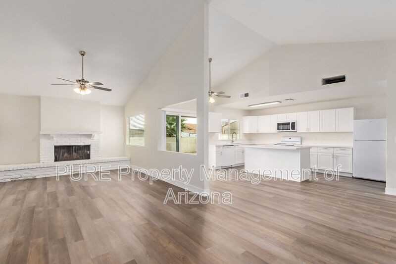 3915 W Thunderbird Rd - Photo 5 of 19