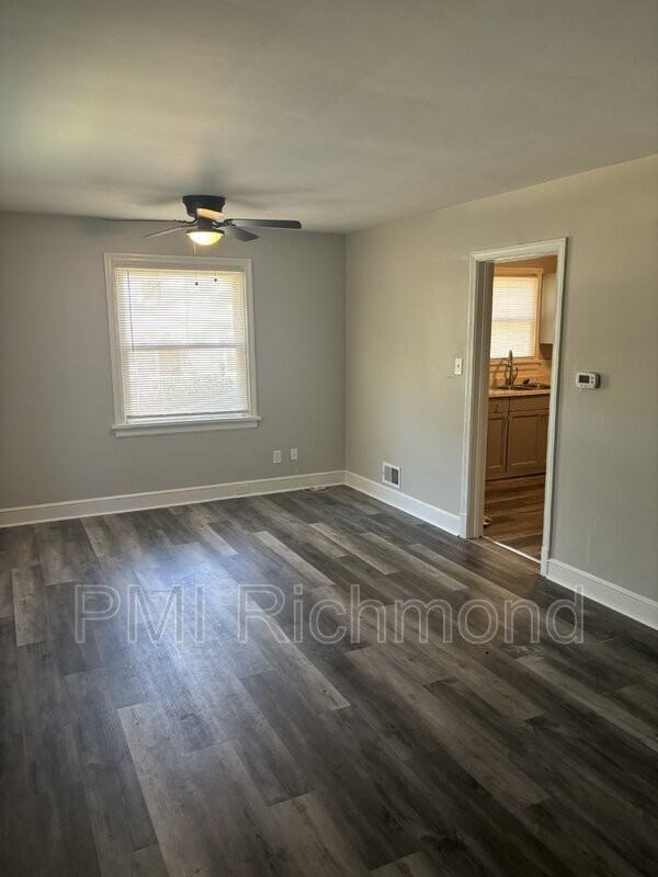 5231 Rockland Rd - Photo 3 of 7
