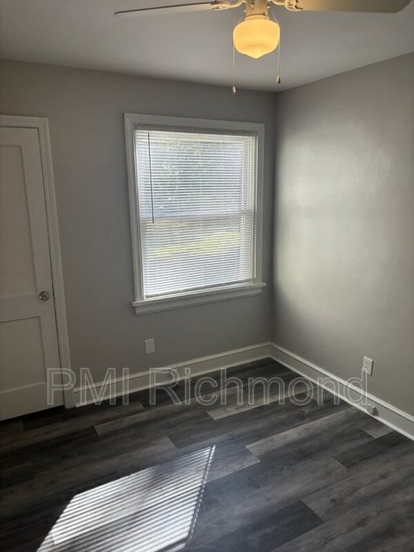 5231 Rockland Rd - Photo 2 of 7