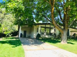 featured image of 4582 Adams Ave