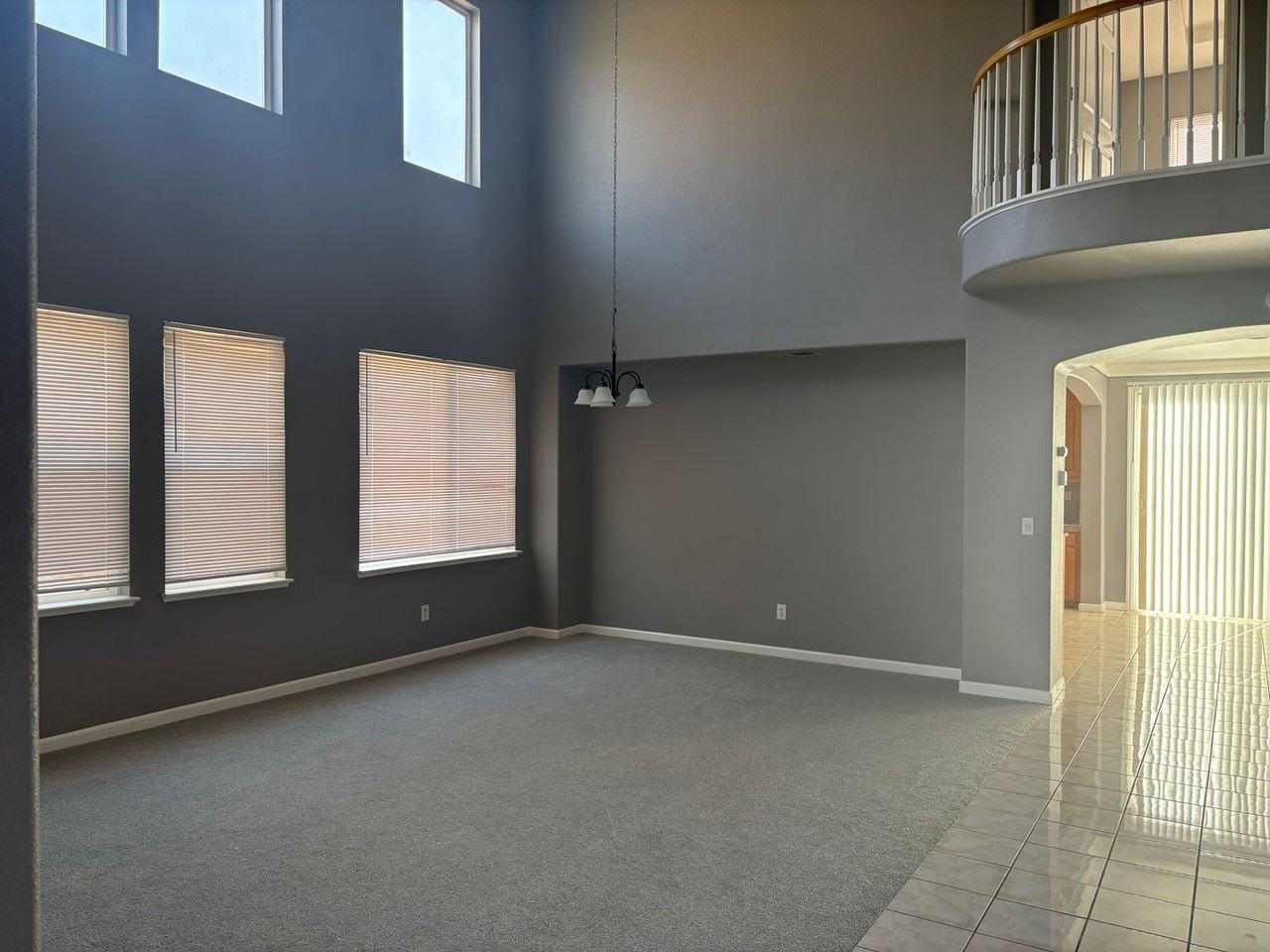 142 Worthing Ct - Photo 2 of 10