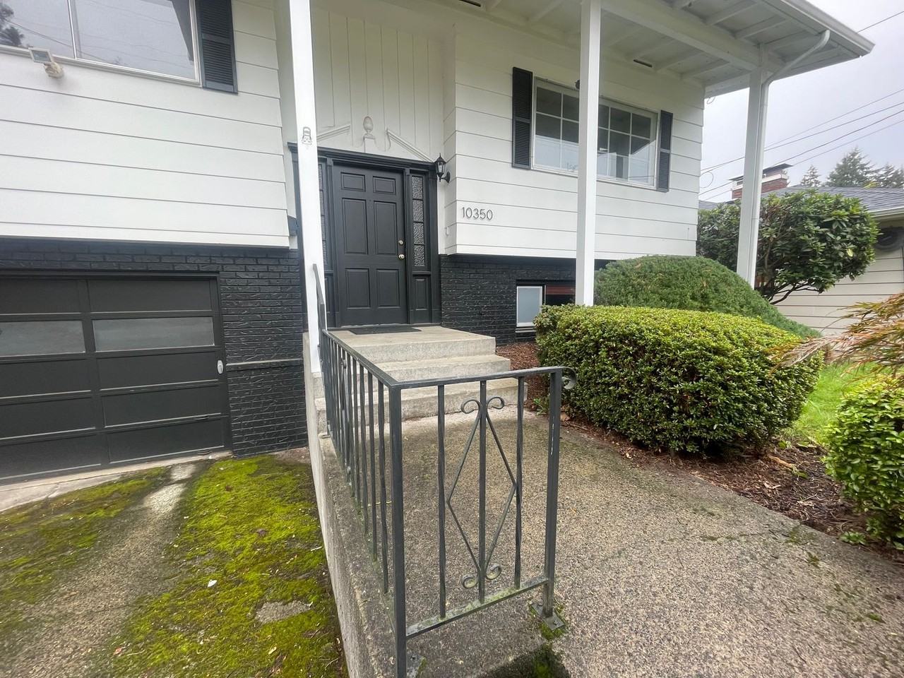 10350 Ne Thompson St - Photo 3 of 50