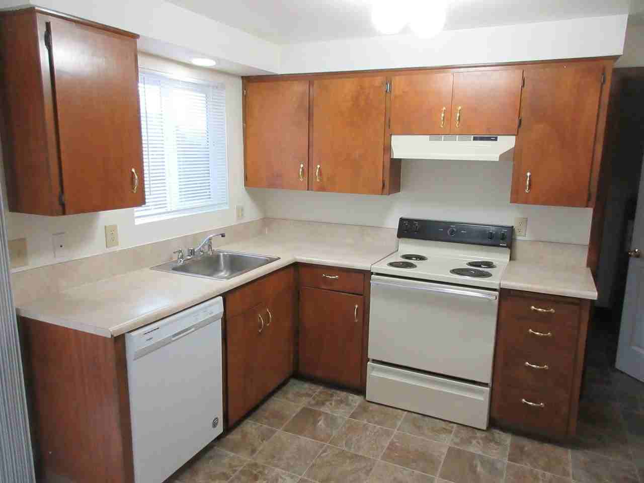 rstonew - Photo 3 of 16