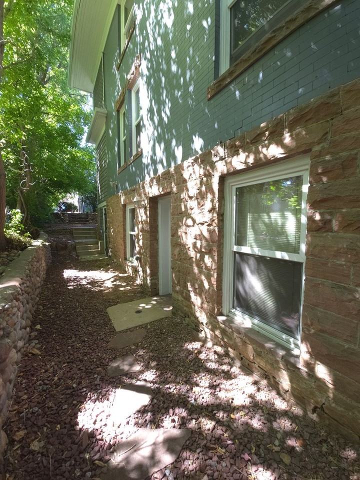 1000 Grandview Ave - Photo 3 of 25