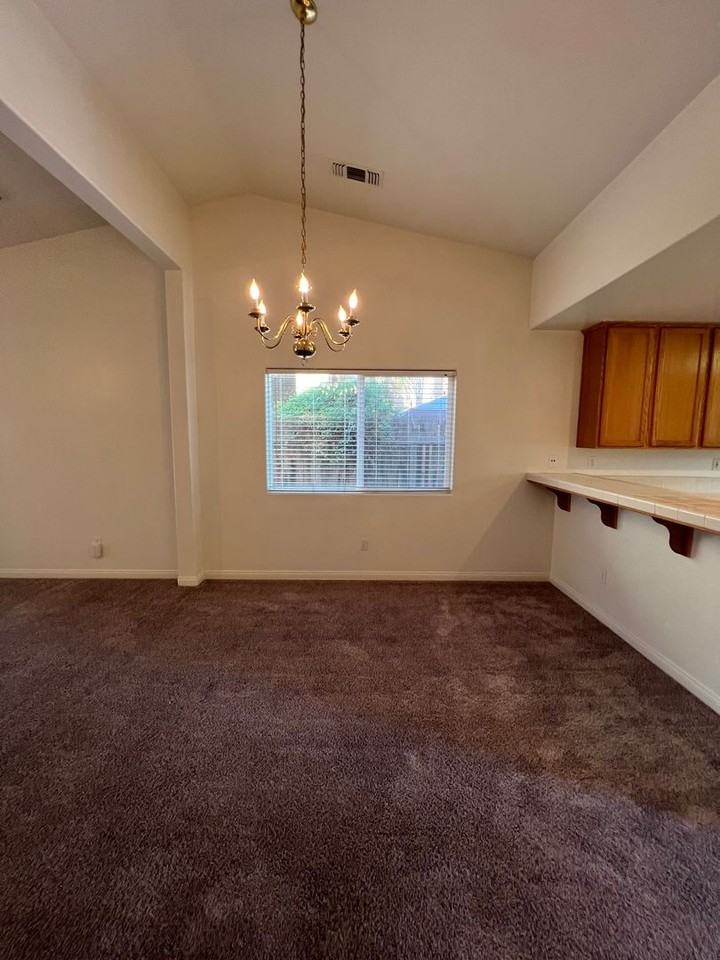 6615 Silver Moon Dr - Photo 4 of 33