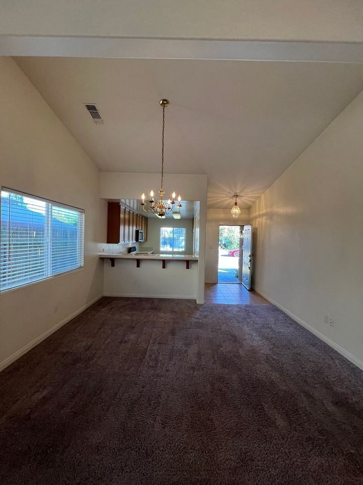 6615 Silver Moon Dr - Photo 7 of 33