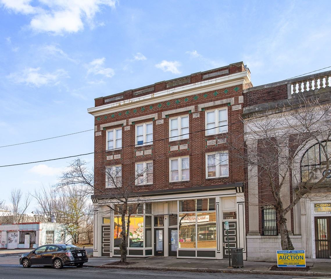 1126 Hull Street - Photo 2 of 5