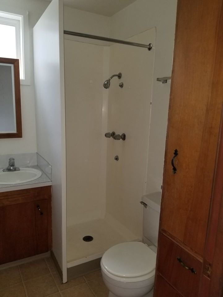 MF008-3rd St-Simmons - Photo 4 of 13