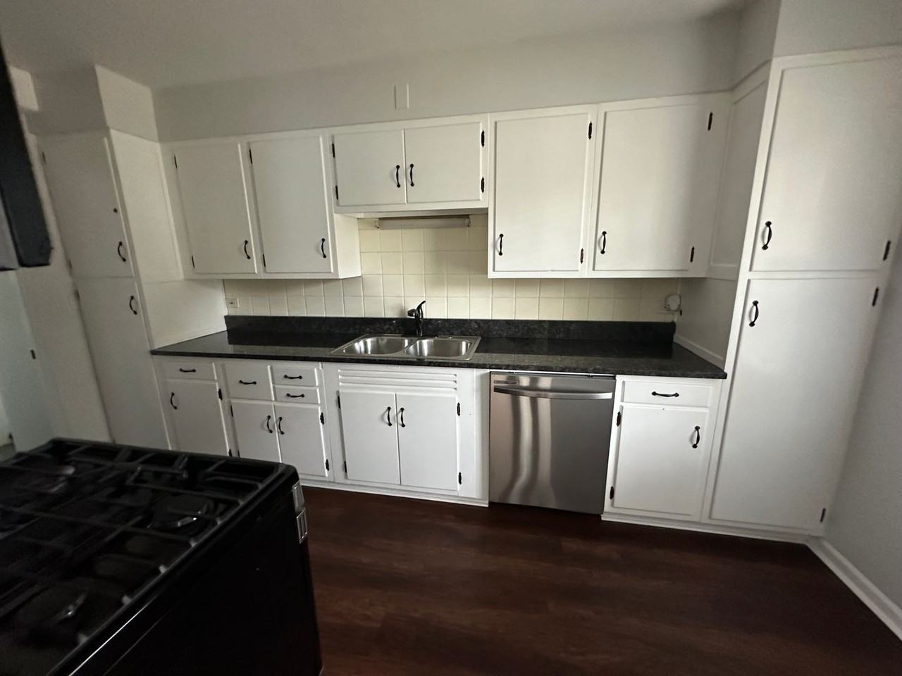 612 Oak Ave - Photo 3 of 9