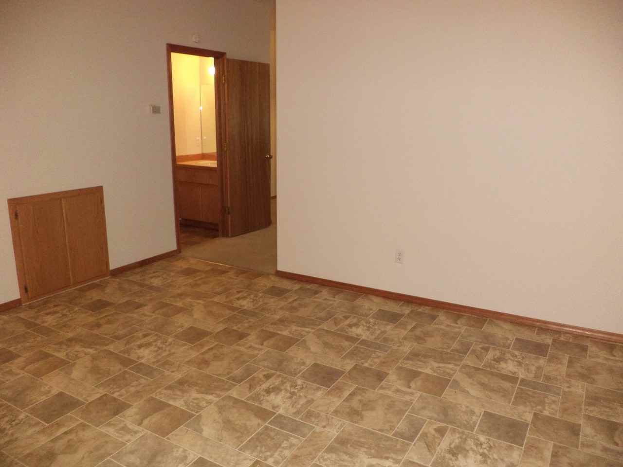 11408 Ne 30th Cir - Photo 3 of 18