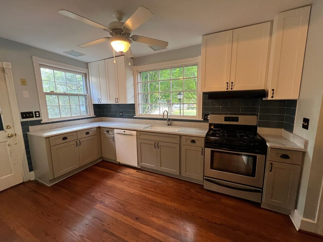 413 Washington St - Photo 6 of 26