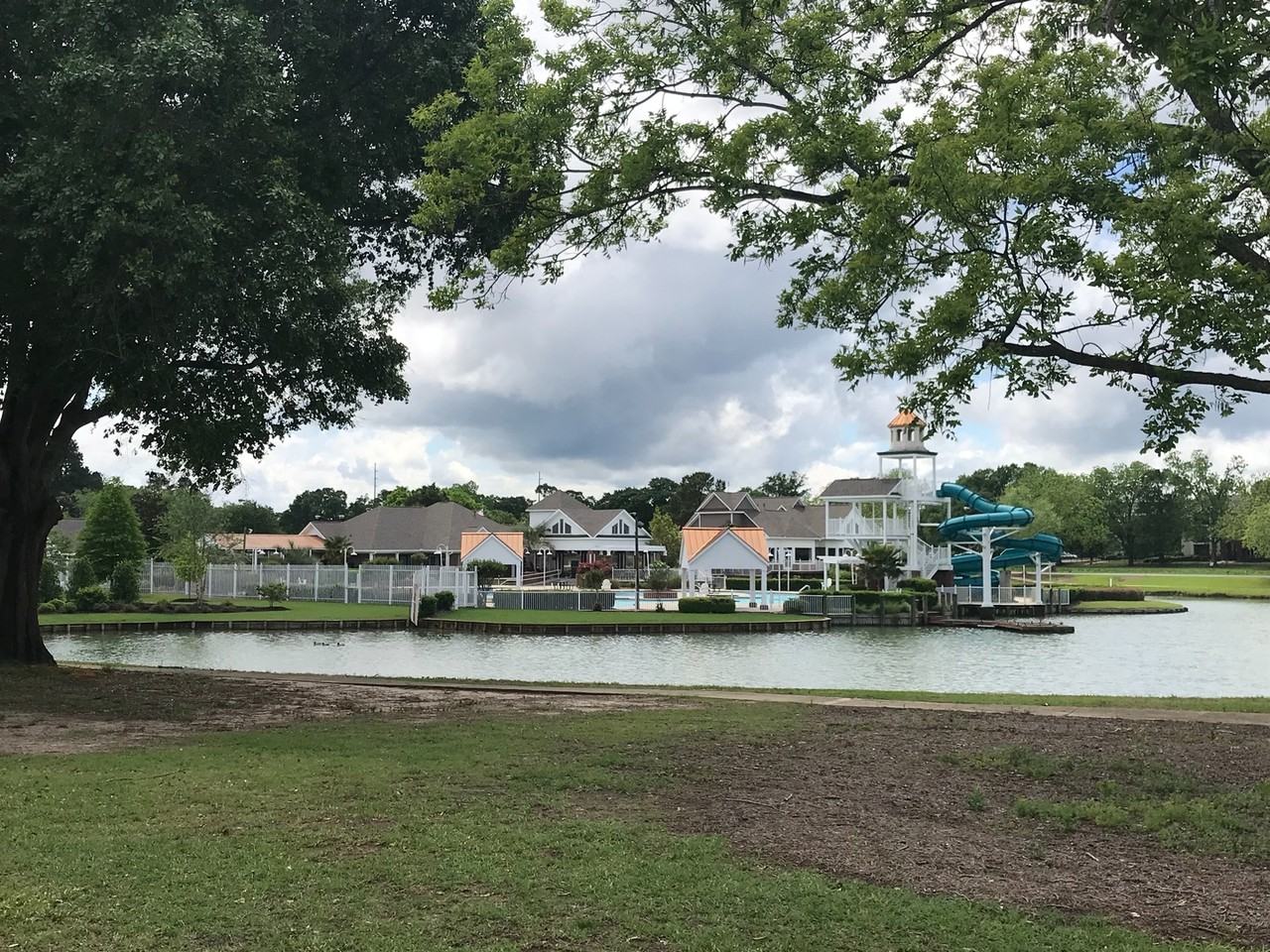 407 Saint Marlo Dr - Photo 3 of 34