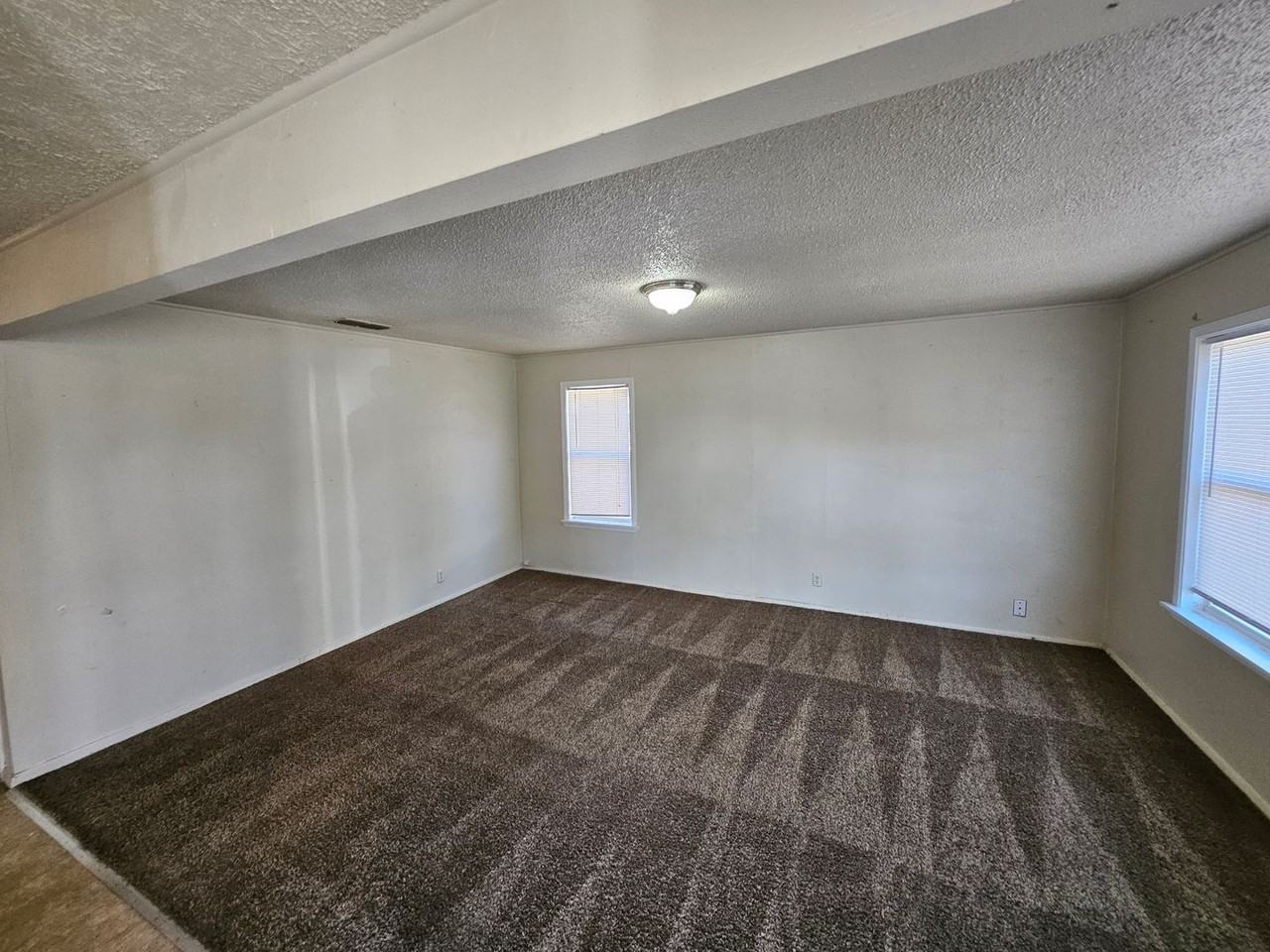 1014 E Amazon St - Photo 2 of 13