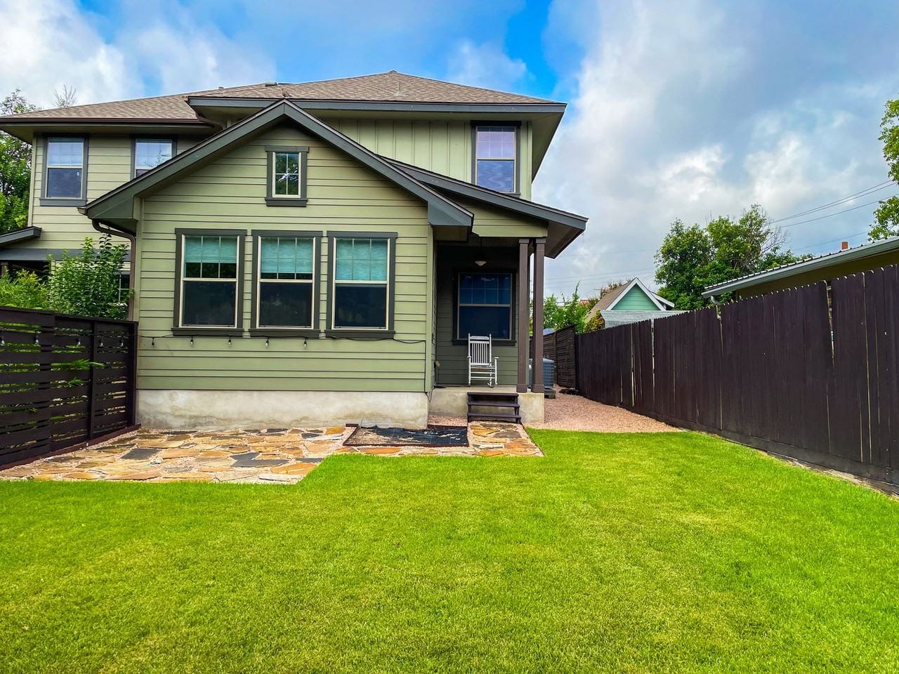 926 E 54th St #A - Photo 3 of 41