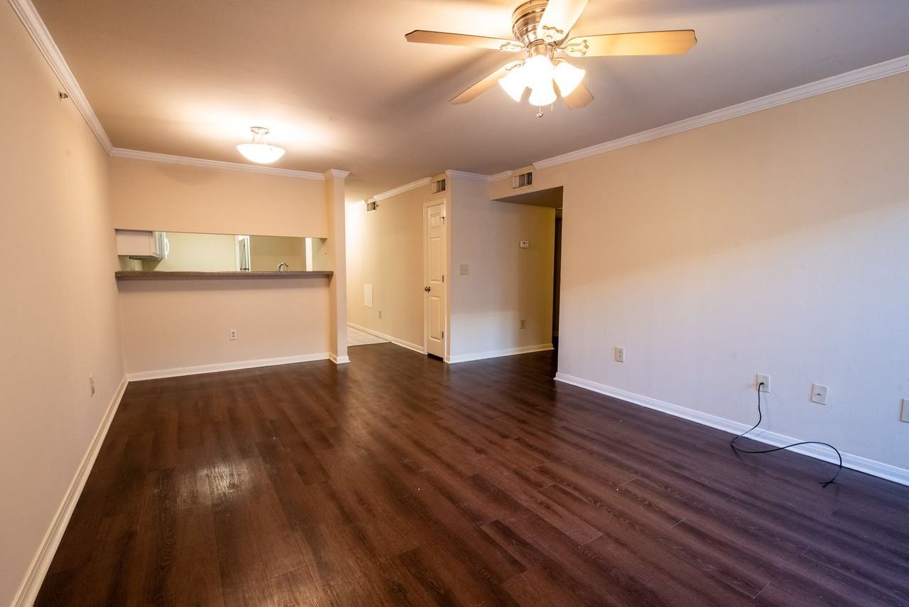 501 W 26th St #104 - Photo 5 of 16