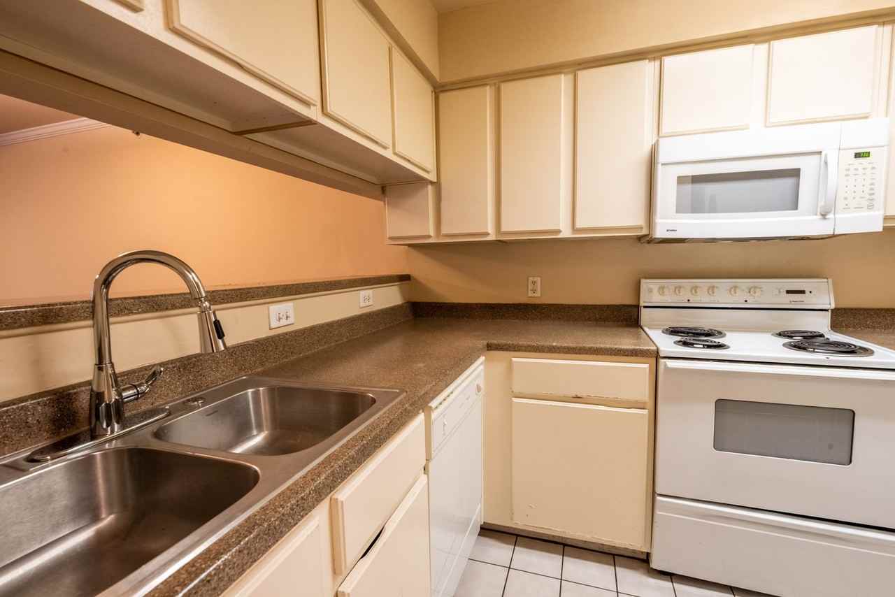 501 W 26th St #104 - Photo 7 of 16