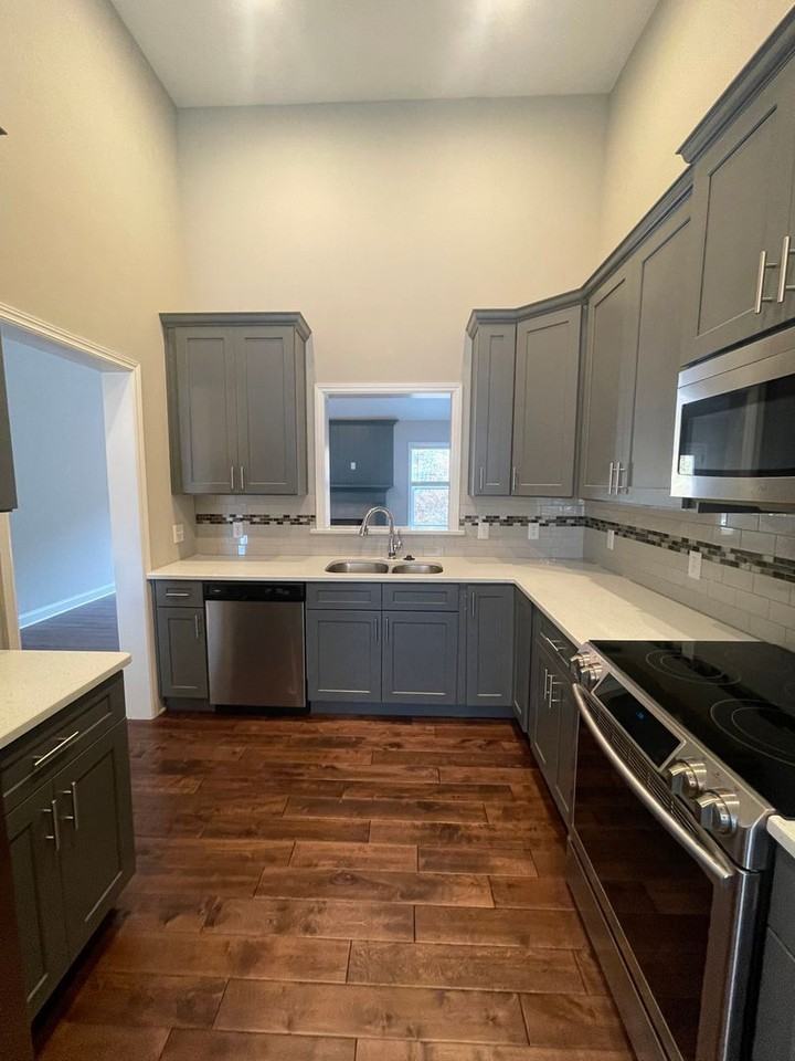 6506 Frankfurt Rd - Photo 5 of 26