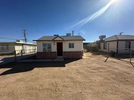featured image of 301 Panamint Ave