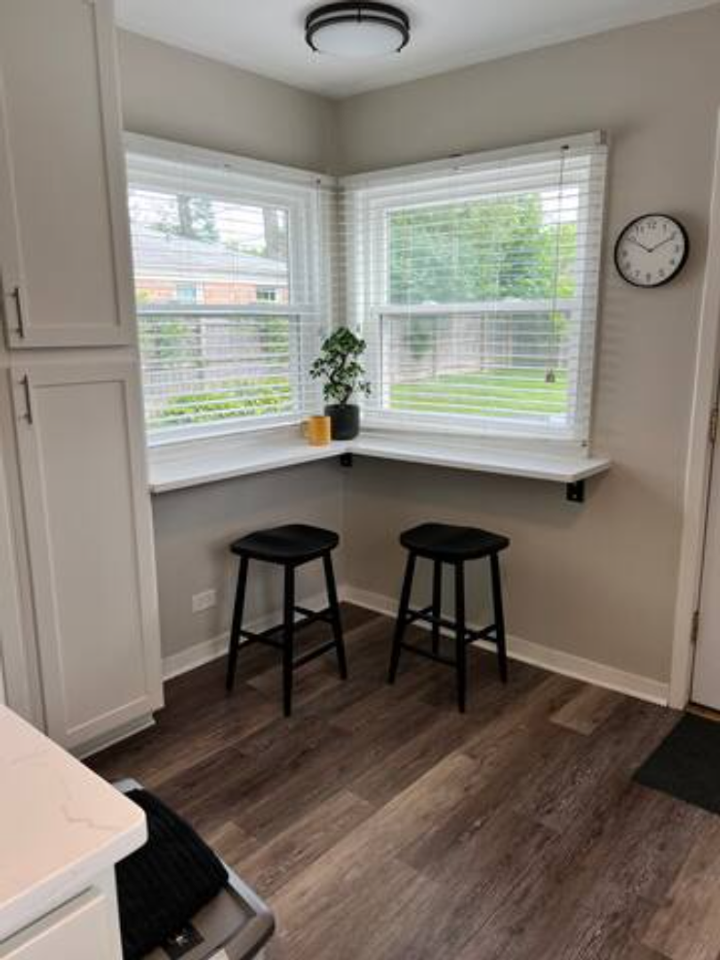 105 E North Ave - Photo 6 of 10