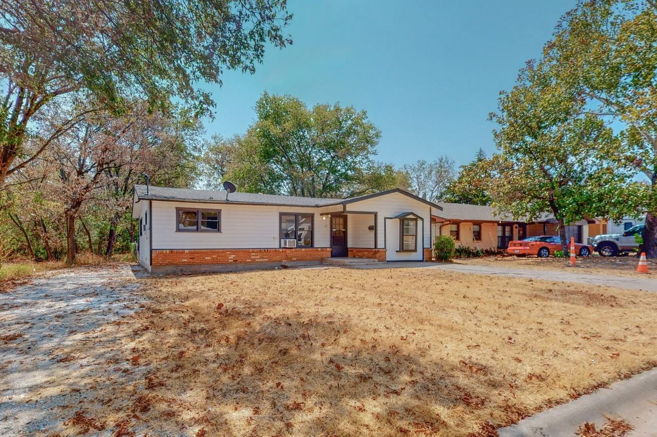 101 Marengo St - Photo 3 of 35