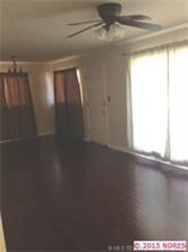 5233 S New Haven Ave - Photo 3 of 5
