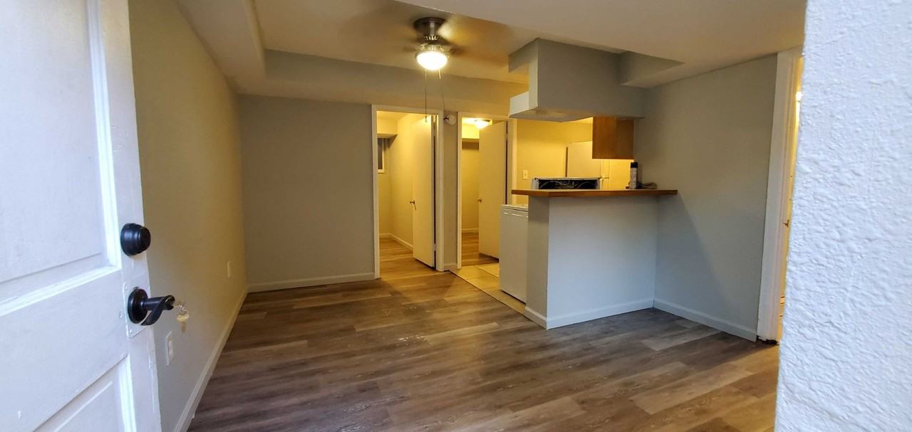 1129 S Raritan St - Photo 6 of 14