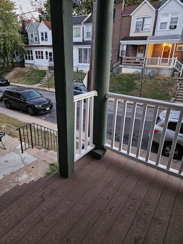 133 Laurel Rd - Photo 2 of 9
