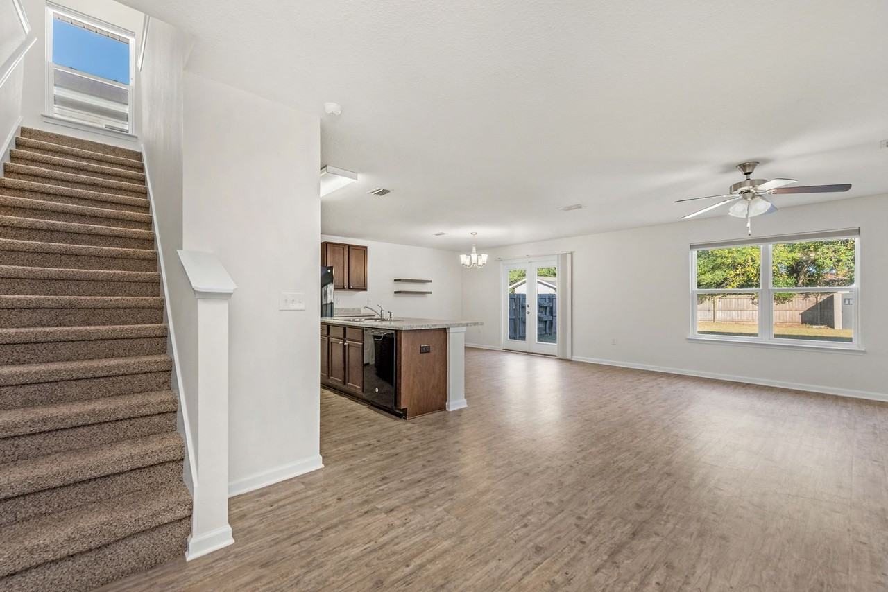 5864 Magnolia Bend Blvd - Photo 2 of 36