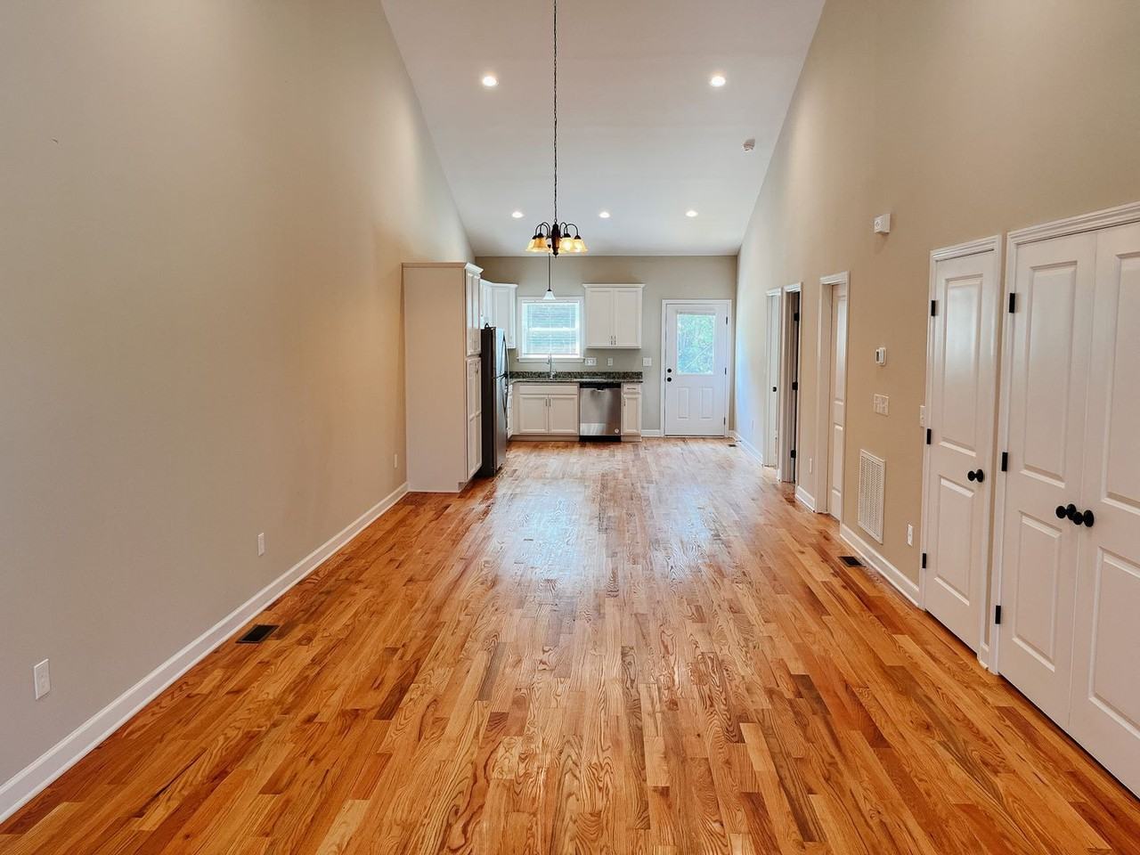 107 Mount Tabor Rd - Photo 5 of 17