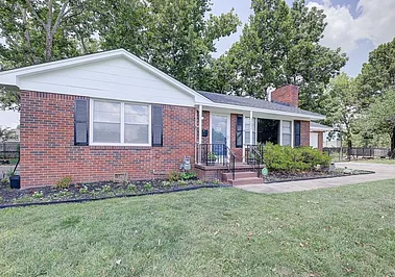 3202 S Braden Ave - Photo 3 of 18