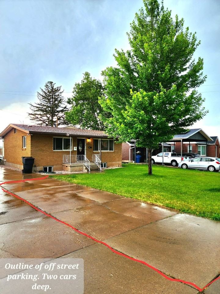 Beautifully updated duplex with parking and a storage shed - Photo 6 of 19