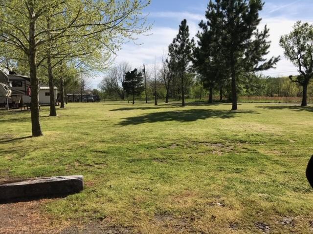 945 South Jackson Ave - Photo 2 of 15