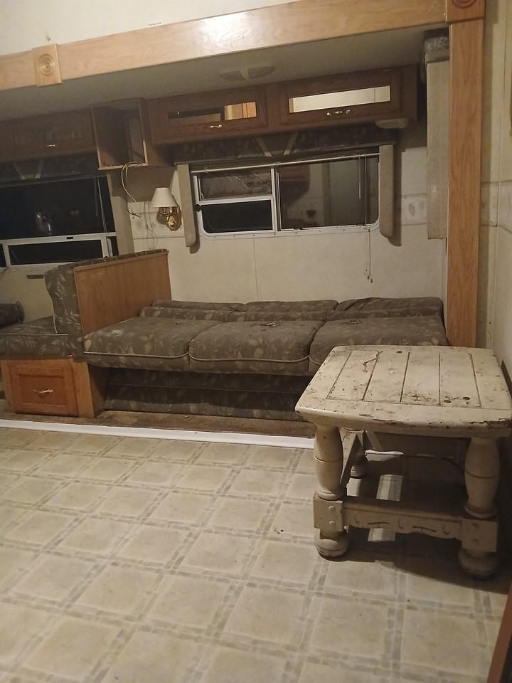 945 South Jackson Ave - Photo 6 of 15