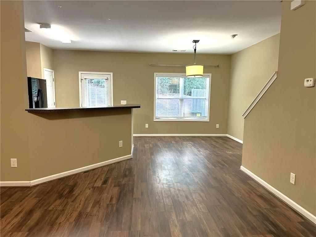 538 Oakside Pl - Photo 4 of 17
