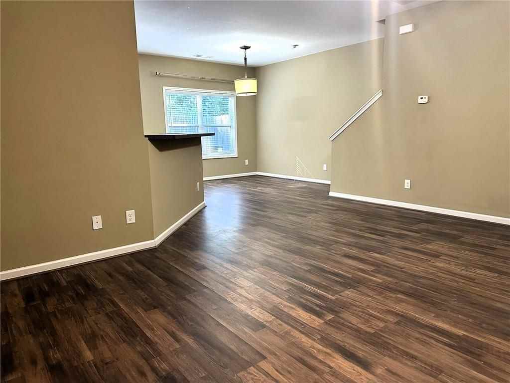 538 Oakside Pl - Photo 5 of 17