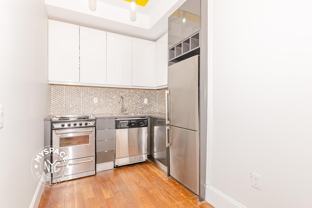 1625 Putnam Ave #3J - Photo 1 of 1