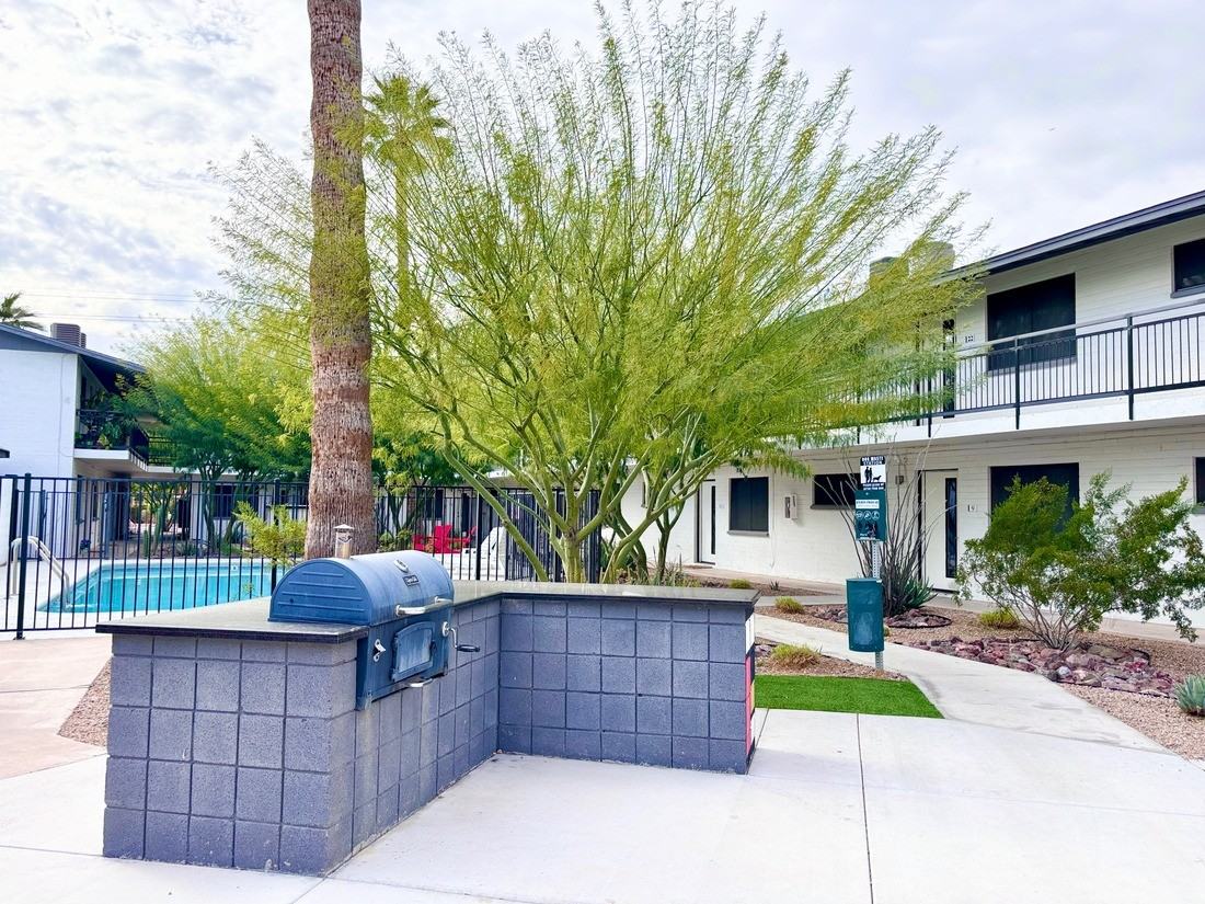 3031 N 36th St #24 - Photo 2 of 25