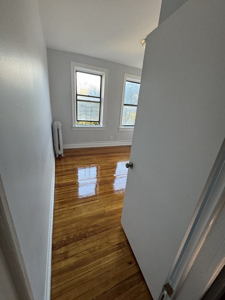 2350 Crotona Ave #2 - Photo 2 of 3