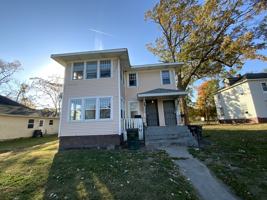 featured image of 1114 N Franklin St #2