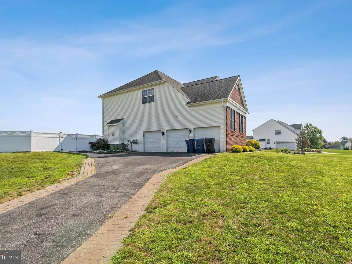 308 Rabbit Ct #NA - Photo 2 of 18